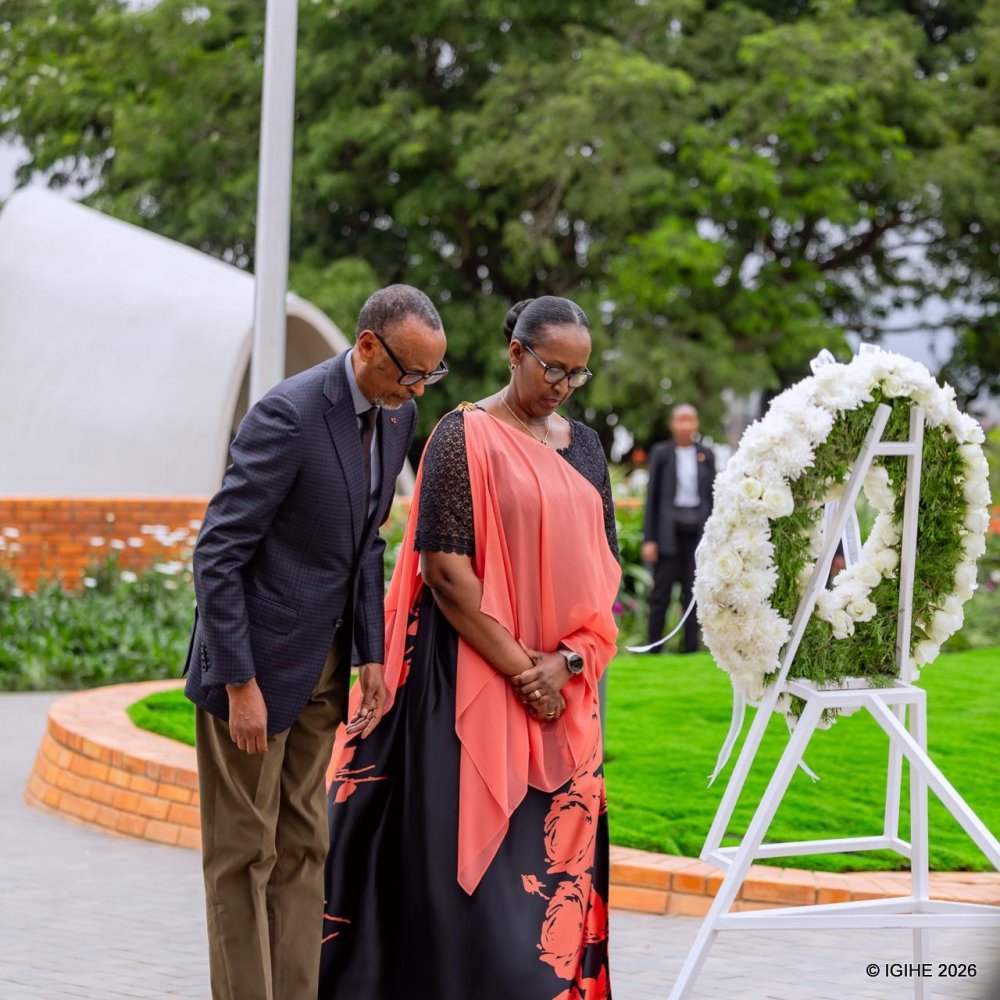 The couple observed a moment of silence at the memorial to honour the sacrifices of Rwanda’s heroes.