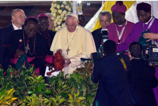 Pope heralds catechists for dedication