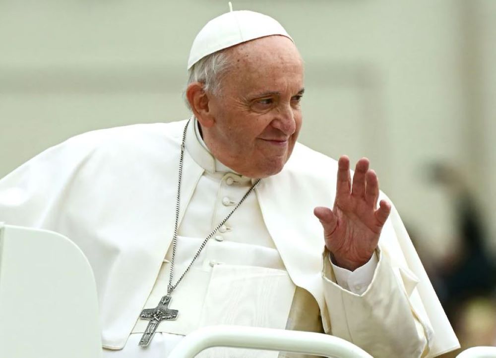 Pope Francis has criticized the incoming U.S. President Donald Trump's plans for mass deportation of immigrants.