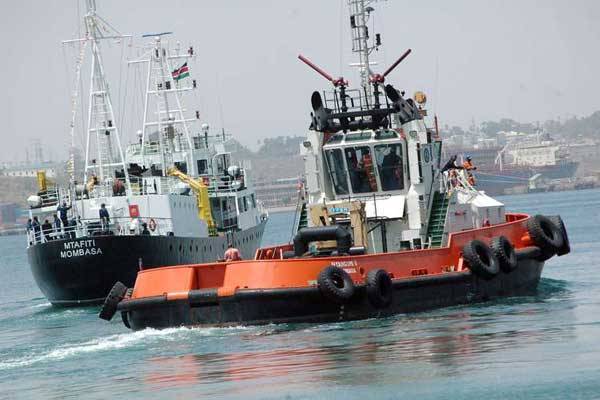 A KPA tugboat helps RV Mtafiti dock at the port of Mombasa. KPA is facing an acute shortage of marine pilots and engineers, leading to overwork at the country’s main sea port.
