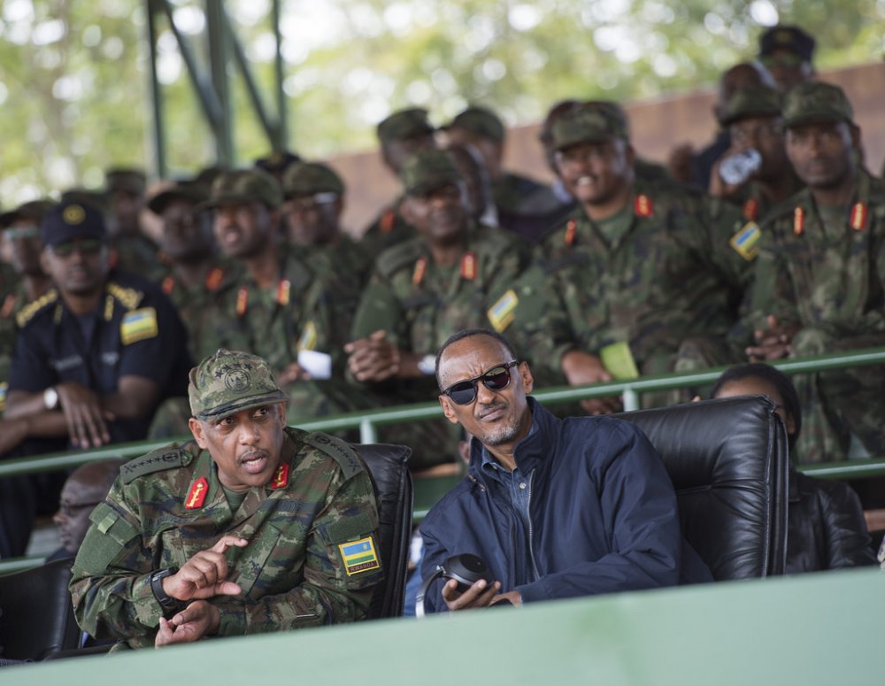 President Kagame and Chief of Defence Staff, Gen. Patrick Nyamvumba
