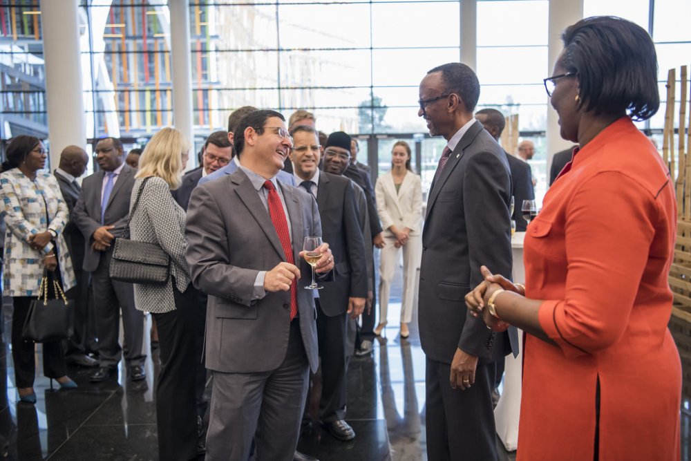 President Kagame and First Lady Jeannette Kagame met diplomats working in Rwanda for a dinner on January 16 