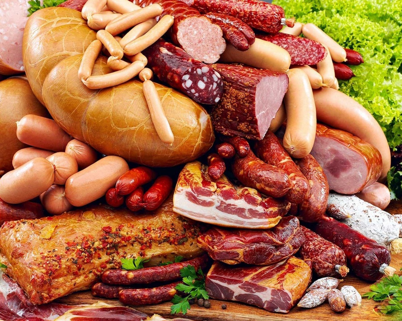 A lot of people now choose to eat processed foods over healthy and natural foods. With processed foods come increased sugar, added sodium, saturates fat and less fibre. In other words, you’re towing the path of diabetes, hypertension, cardiovascular disease and even cancer.