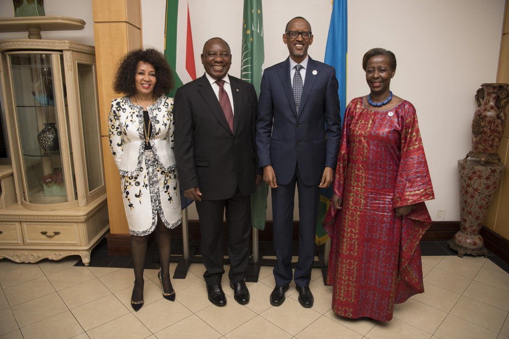 President Kagame and Lamaphosa alongside Rwanda's Foreign Affairs Minister Louise Mushikiwabo (R) and South Africa's Lindiwe Sisulu (L)