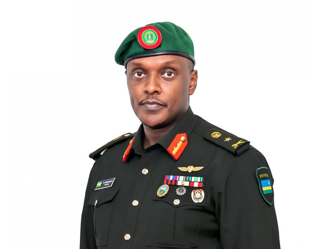 RDF did not make changes in insignia placement on office dress. 
