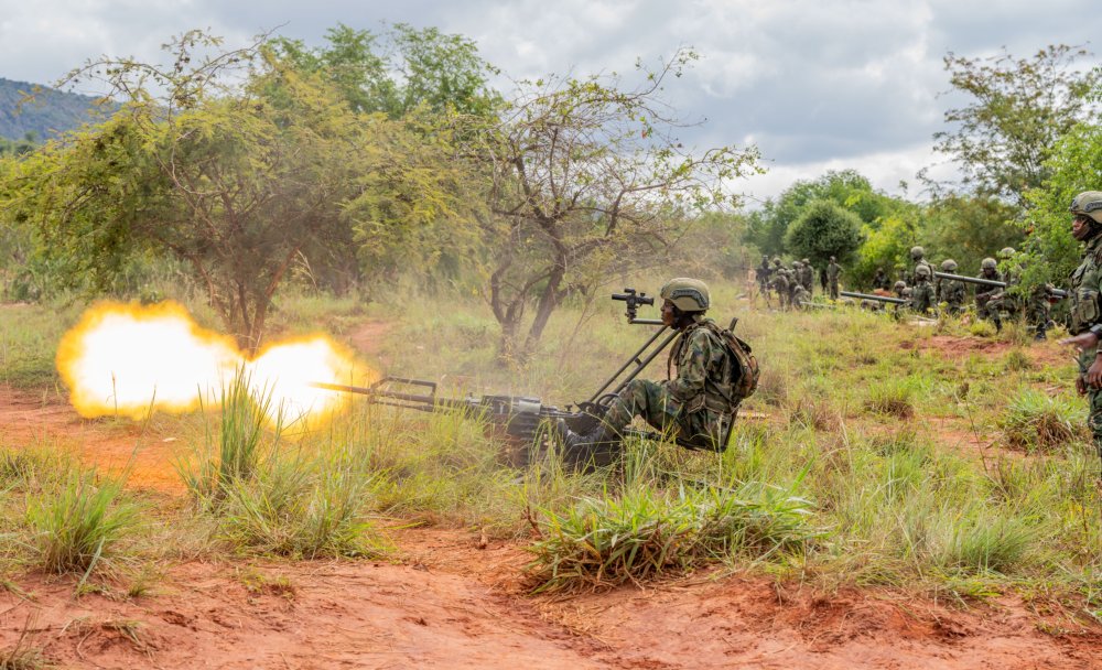 Attendees witnessed impressive displays of infantry tactics, martial arts, and live-firing exercises, reflecting the brigade’s operational readiness and combat capability.