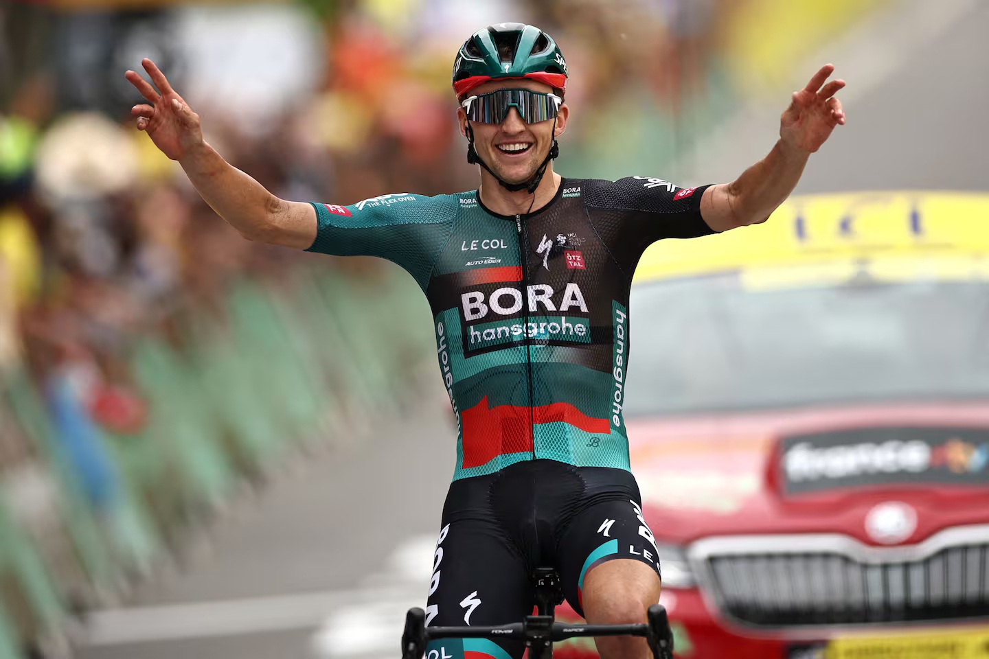 Jai Hindley leads the Tour de France by 47 seconds after winning Stage 5.