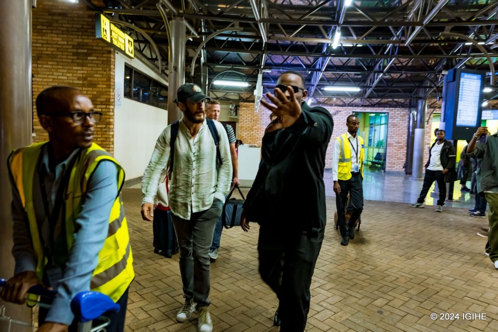 Jonathan Roumie asked his security team to stop journalists from taking his photos or videos.