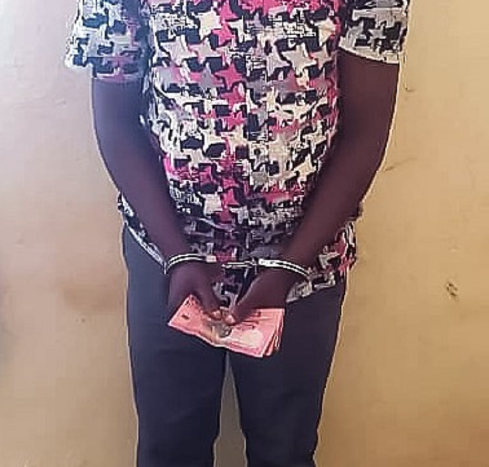 The suspect was apprehended in Kamembe Sector, where the police had deployed a mobile vehicle inspection station to bring services closer to motorists in Rusizi and neighboring districts.