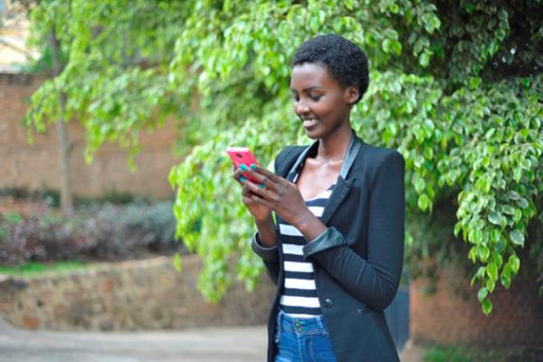 A Kasha customer tests the mobile app. (Kasha Photo)