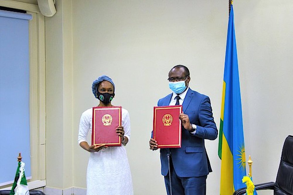 The financing agreement was signed by Dr. Uzziel Ndagijimana, the Minister of Finance and Economic Planning, on behalf of Government of Rwanda and Ms. Aissa Toure, AfDB Country Manager for Rwanda.