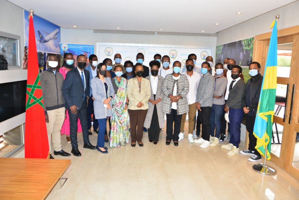 Participants of the event in a group photo.  