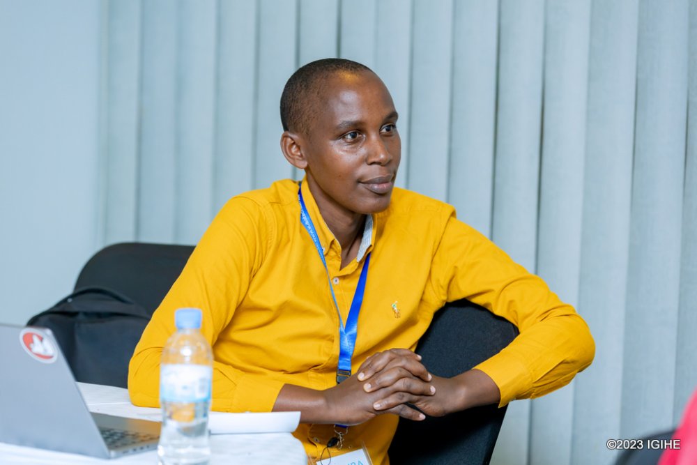 Rwanyenieri Jackson, an employee at the Bank of Kigali, expressed his appreciation for the training.