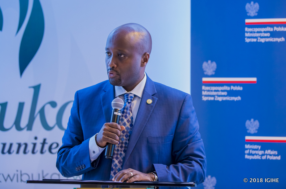 Nduhungirehe speaks at the event