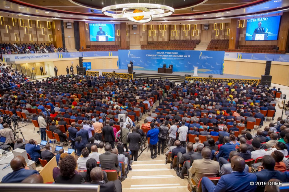 Turning to other participants in the  National Dialogue Council, Kagame advised that Umushyikirano should go beyond the government evaluating