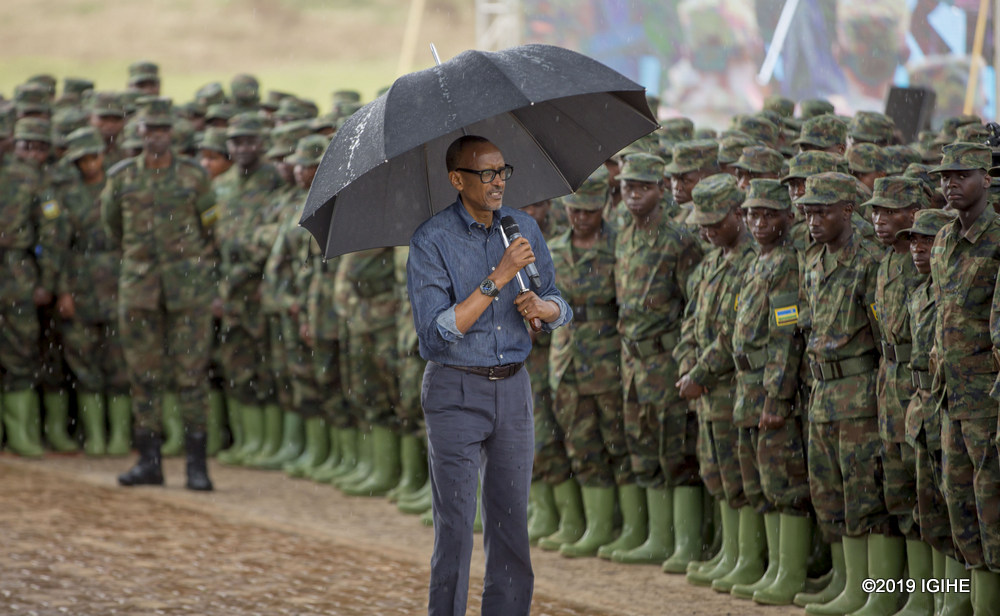 Kagame urged the youth to use their own thinking to discern right from wrong and voice their own ideas.