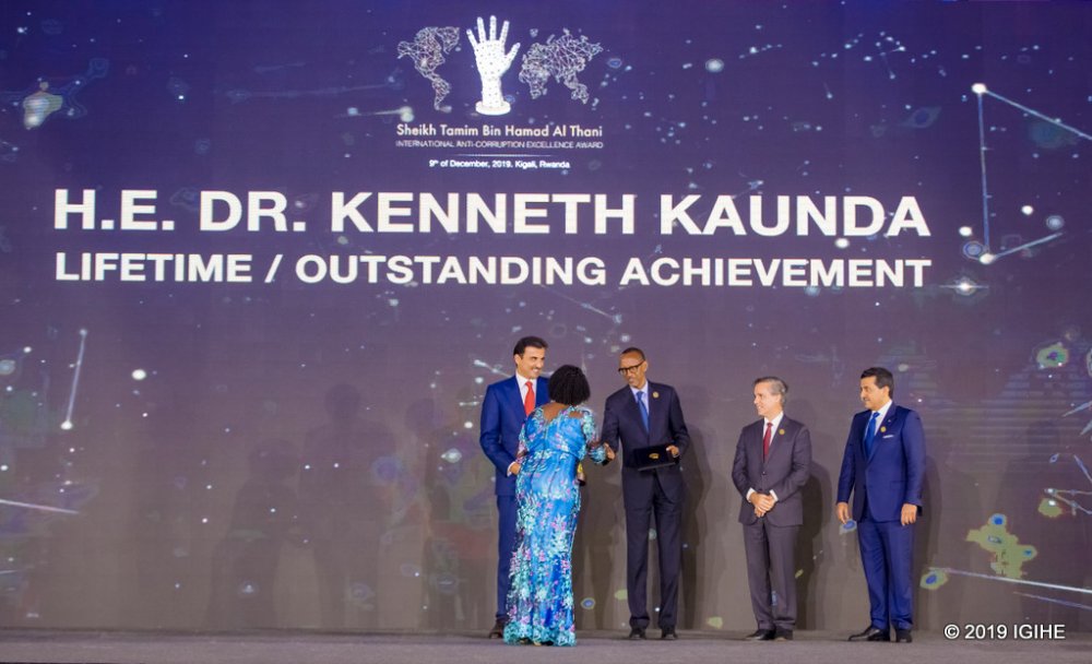 Kenneth Kaunda, the founding President of Zambia, received the Lifetime and Outstanding award. His youngest daughter received the award on his behalf.