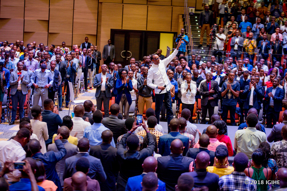 President Kagame at Intare Conference Arena, discussing with Youth Professionals