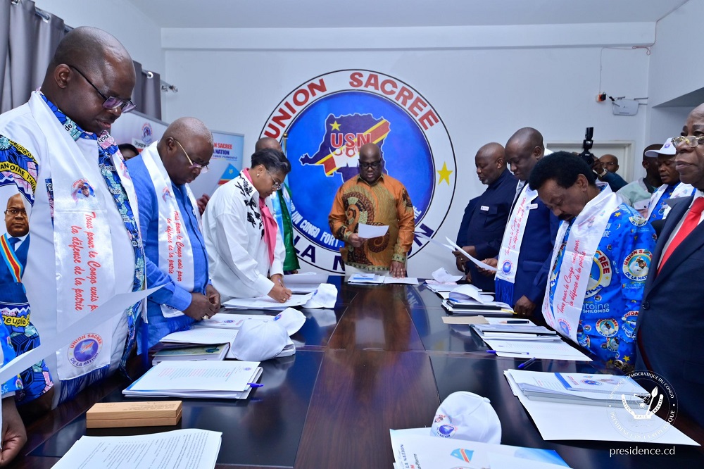 Twelve politicians from the Union Sacrée, the alliance supporting President Félix Tshisekedi's government in the Democratic Republic of Congo, are competing to replace Vital Kamerhe as the President of the National Assembly.