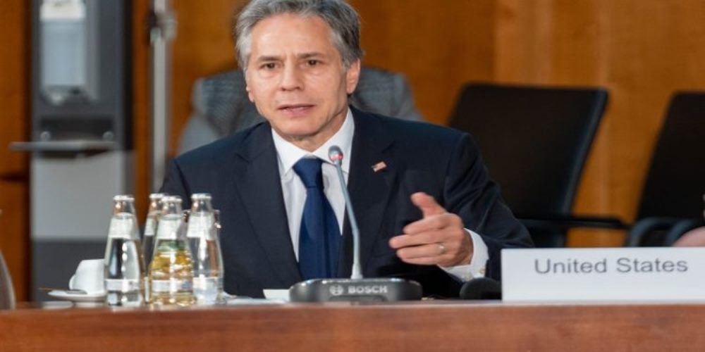 United States Secretary applauds Kenyan President, Uhuru Kenyatta for helping restore peace between Rwanda and the Democratic Republic of Congo.