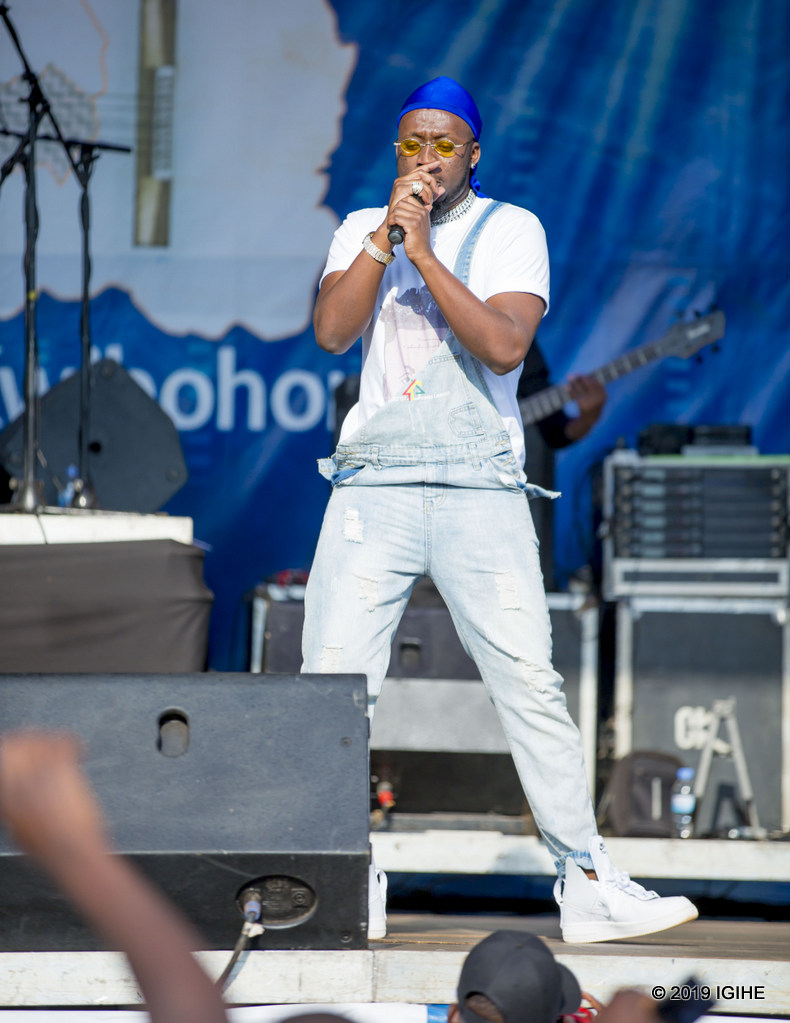 Safi Madiba will perform with Diamond