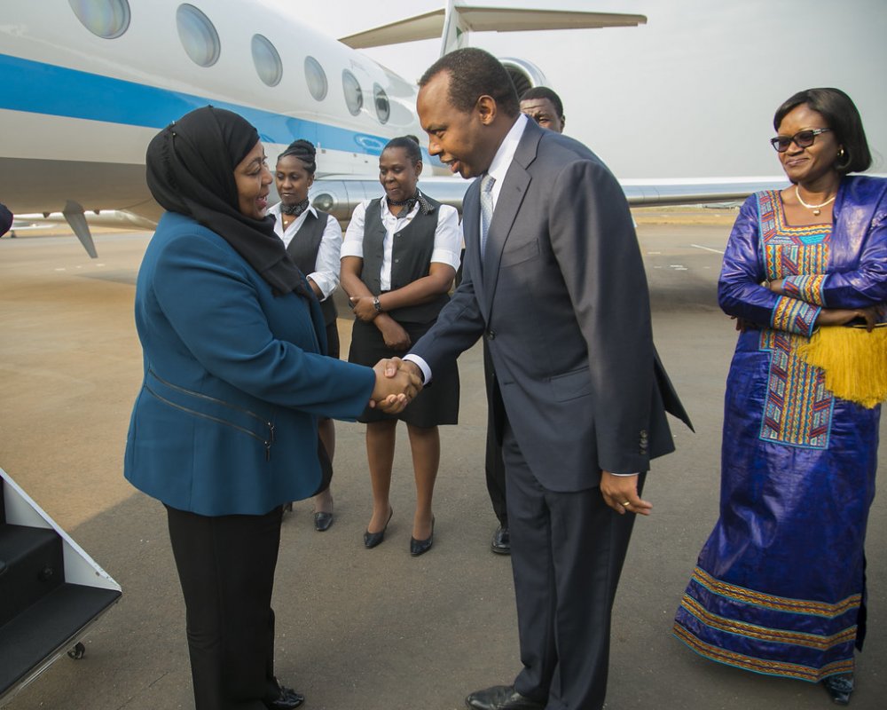 Samia Suluhu Hassan during her visit to Rwanda in 2016 to attend the African Union summit. She was the Vice President of Tanzania at that time. Samia was received by the then CEO of Rwanda Development Board, Francis Gatare and Mayor of Kigali City, Monique Mukaruliza.  
