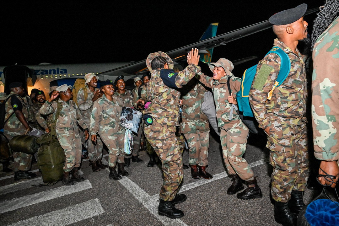 A contingent of 249 South African National Defence Force (SANDF) soldiers, part of the now-terminated SADC Mission in the DRC (SAMIDRC), was scheduled to touch down in Bloemfontein at midday on Friday. Instead, their arrival was delayed until evening, and they were ultimately rerouted to the Waterkloof Air Force Base in Pretoria.