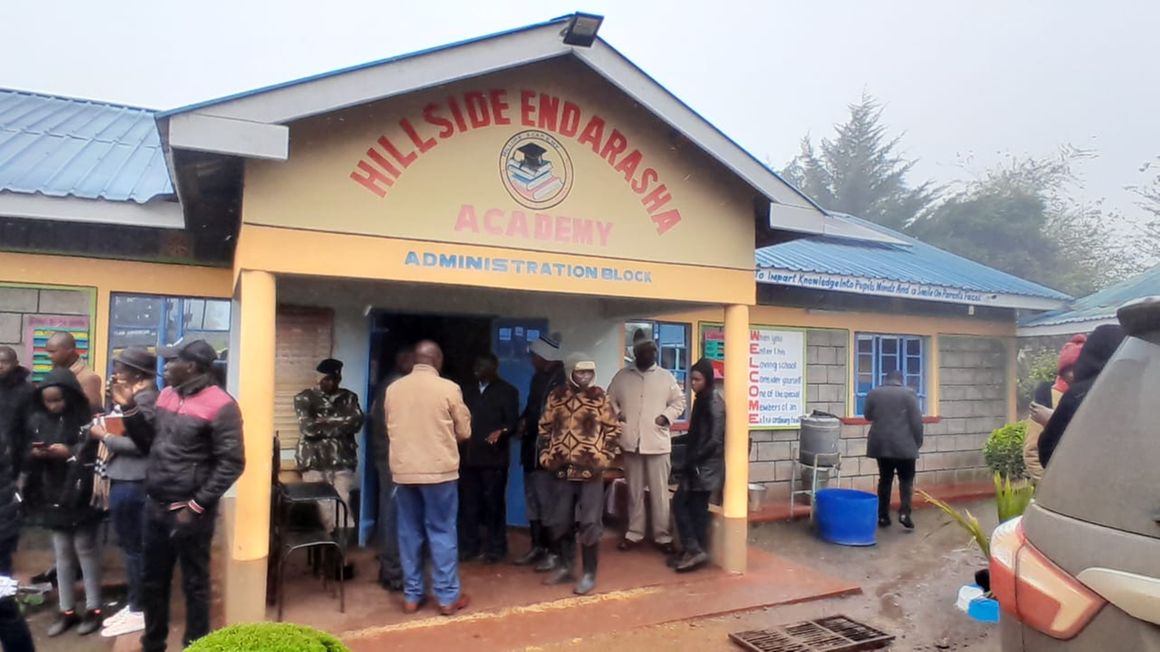 Police reported that the fire broke out in one of the boys' dormitories, housing 152 pupils, at Hillside Academy, Endarasha, Nyeri, in central Kenya. 