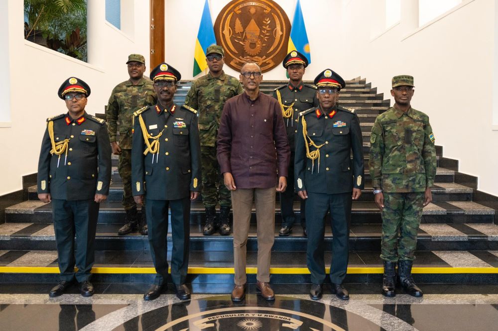 President Paul Kagame received Field Marshal Birhanu Jula, Chief of General Staff of the Ethiopian National Defence Force (ENDF), and his delegation on Monday, April 15, during their working visit to Rwanda.