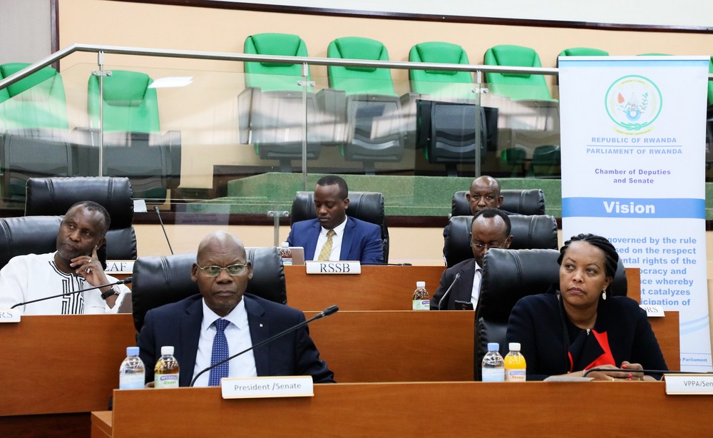 Senators have held a retreat to evaluate performance. 