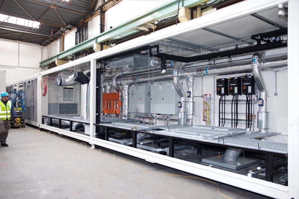The first six containers for the first BioNTainer have underwent quality checks by BioNTech experts and are being prepared for shipment to Kigali.  