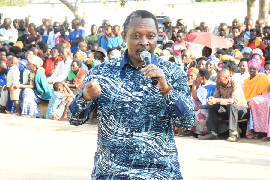 The Minister of Local Government (MINALOC), Prof Anastase Shyaka revealed that those who donate fined pastoralists will be punished too. 