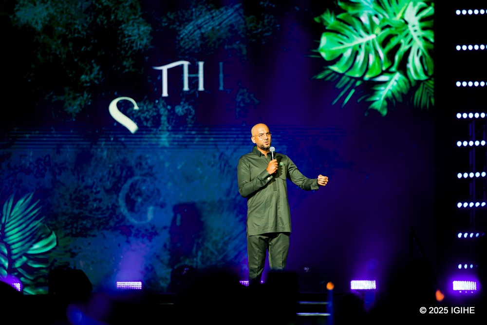 An official from BK Arena warmly welcomed guests attending The Silver Gala at the venue.