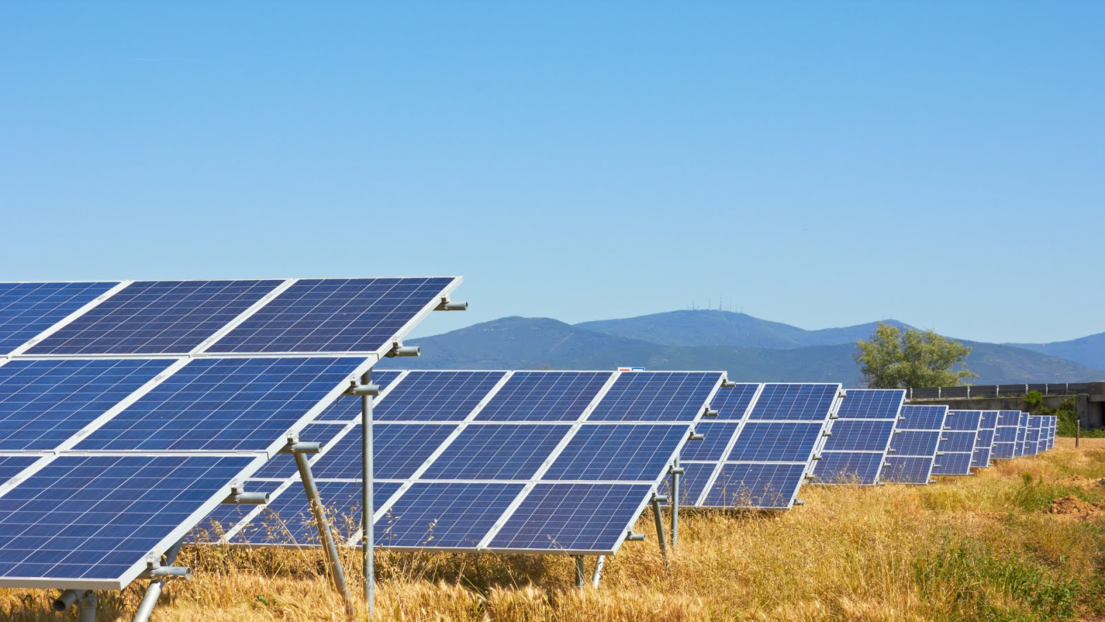 Akon's project to bring off-grid solutions to Rwandans has stalled.Net Photo