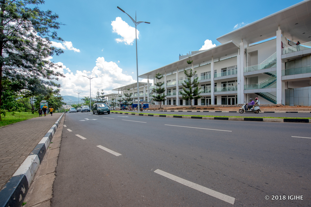 Some commercial have empty rooms while numerous businesses operate in residential buildings