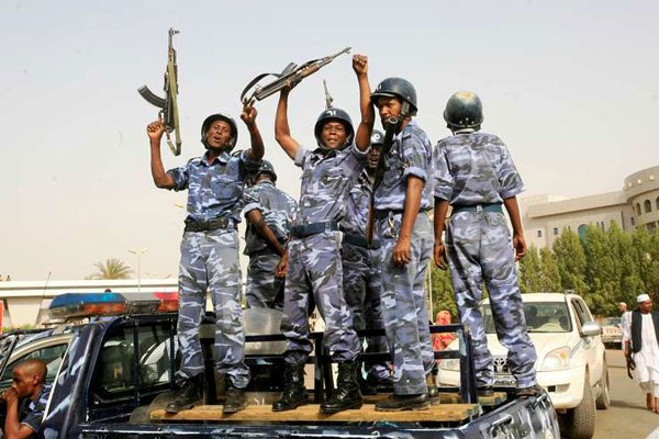 Sudanese soldiers celebrate retaking the oil-rich Heglig region in Khartoum, Sudan, on April 20, 2012. The Sudanese army on March 31, 2016 said it has gained control of Um Sirdiba town.