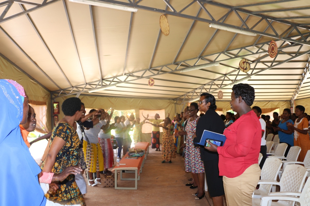 The event concluded in traditional dances by visitors and Kayonza-based women