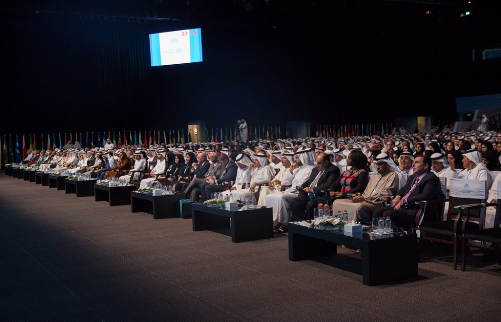 The summit attracted 4000 participants from 140 world countries