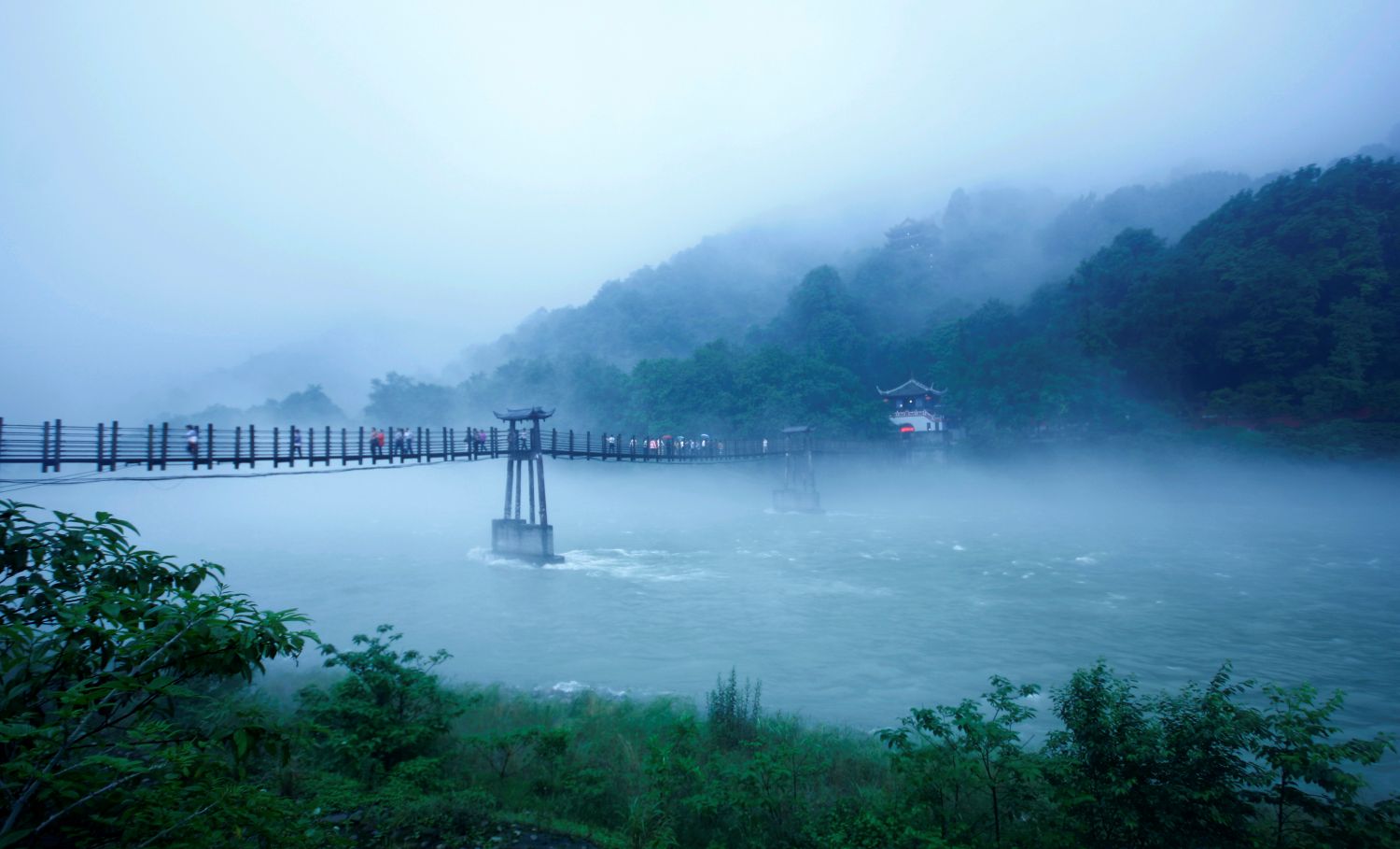 This is the Anlan Suspension Bridge, one of the five famous ancient bridges of China.