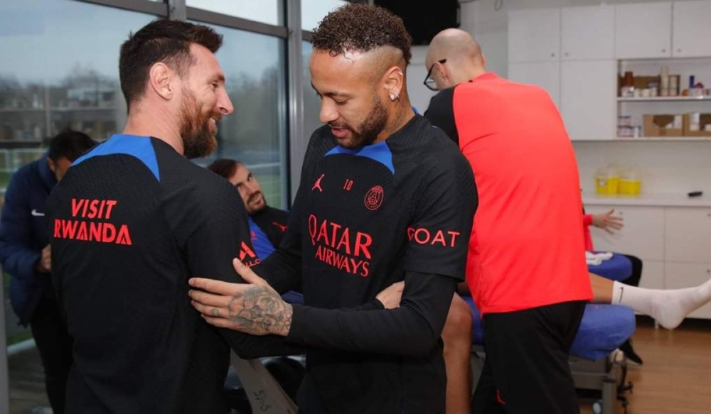 Through ‘Visit Rwanda’ campaign, the country entered into a partnership with Paris Saint-Germain and Arsenal. 