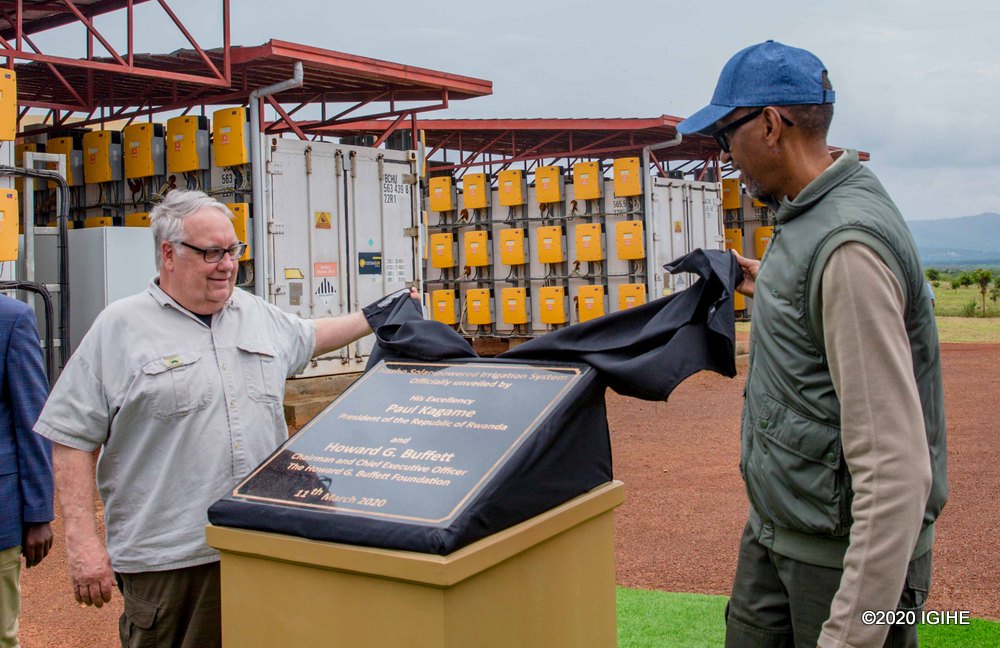 President Kagame inaugurates a solar-powered irrigation scheme in Kirehe District