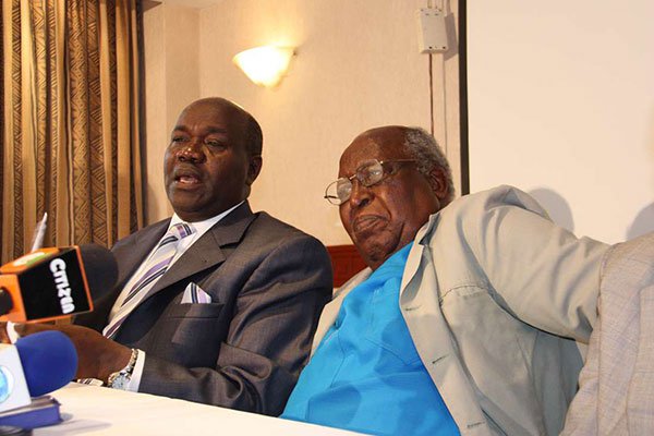 Dr John Gatu (right) and Senior Clergy Consultative Forum founder member Bishop william Tuimising address a press conference in Nairobi on July 29, 2007.  Dr Gatu is dead.