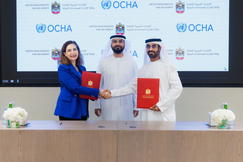 The agreement was signed between the UAE Aid Agency and OCHA, in the presence of Dr. Tareq Ahmed Al Ameri, Chairman of the UAE Aid Agency.