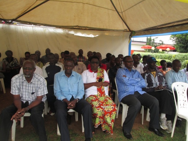 Kanombe residents with leaders during the celebration of National  Heroe's Day