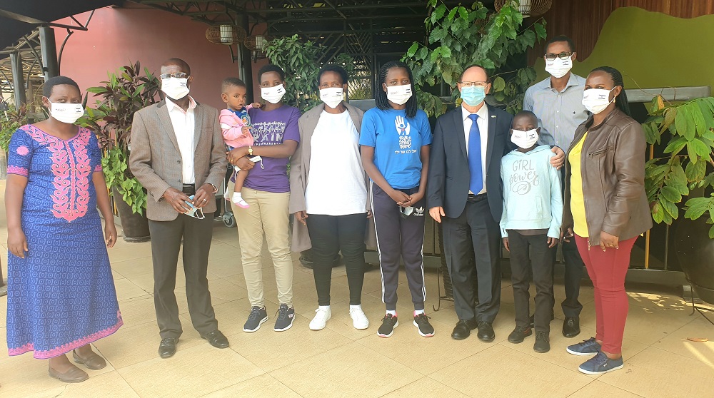 Ambassador of Israel to Rwanda, Dr. Ron Adam (3rd from right), accompanied the three children to the Kigali International Airport and commended the partnership between Save a Child’s Heart and Rwanda that is saving lives of Rwandan children.