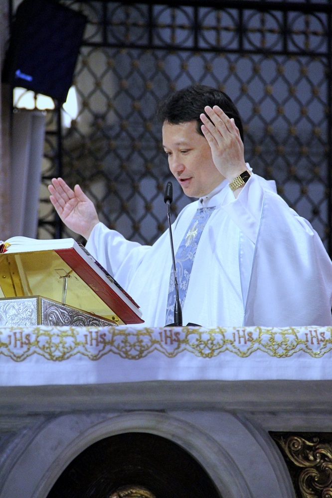 Monsignor Arnaldo Sanchez Catalan has been appointed as the Apostolic Nuncio to Rwanda.  
