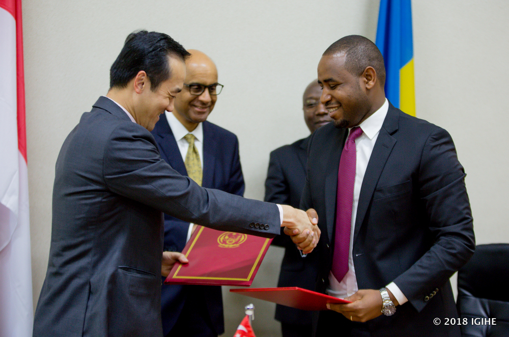 Rwanda and Singapore yesterday signed a bilateral air service agreement that allows Rwanda National flag carrier, Rwandair, to land at all of Singapore airports and Vice-versa