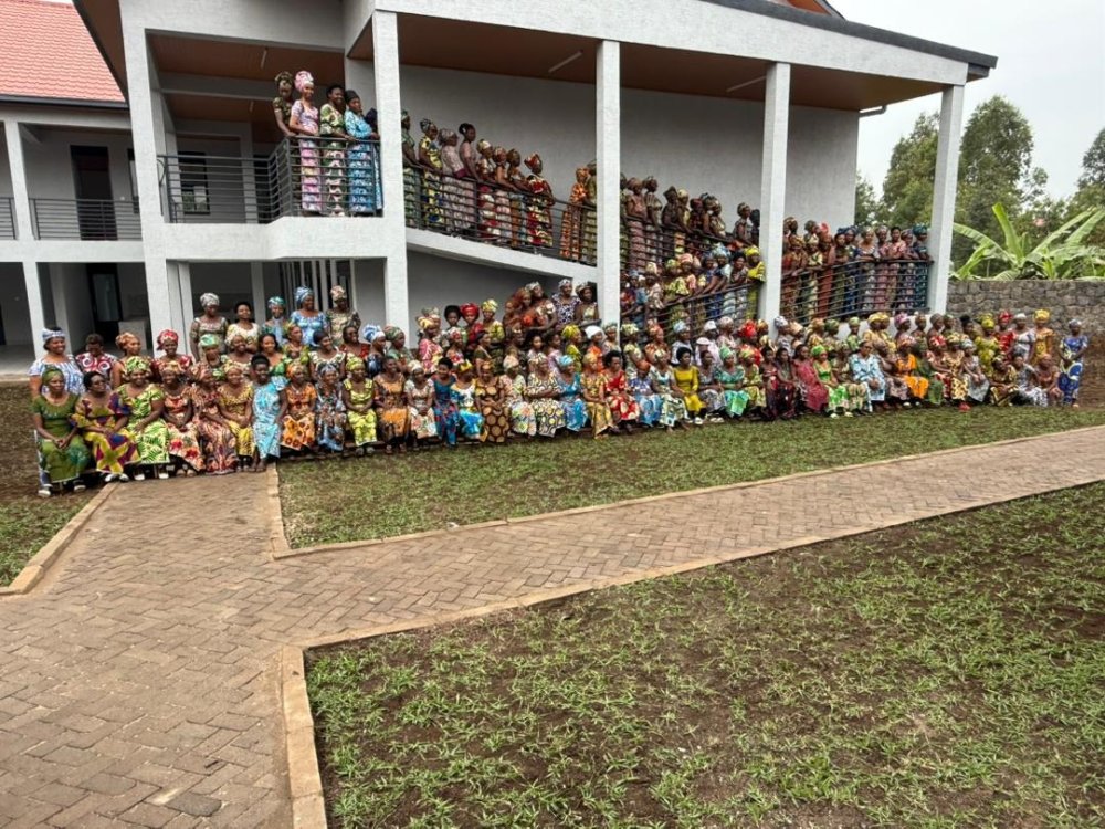  Currently, Handspun Hope supports over 200 women dealing with different challenges. 