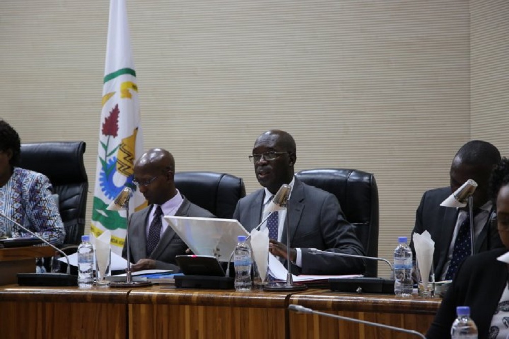 The Ombudsman, Anastase Murekezi, yesterday presented his 2018/2019 annual report to members of both chambers of parliament.