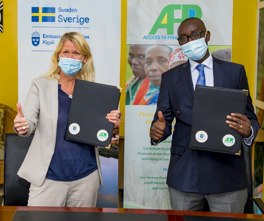 Representatives from concerned institutions after signing Rwf 6.7 billion grant agreement.  